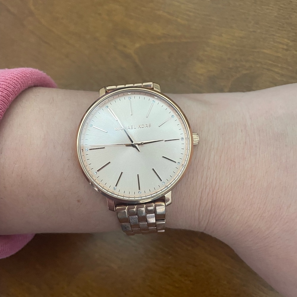 Michael Kors rose gold watch